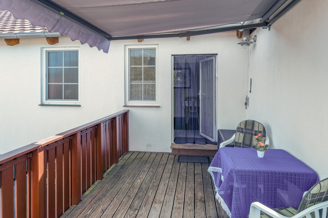 Terrasse mit Holzboden und Markise, Ferienwohnung Zwei in Bad Wilsnack, Brandenburg, Bad Wilsnack, Prignitz, Brandenburg
