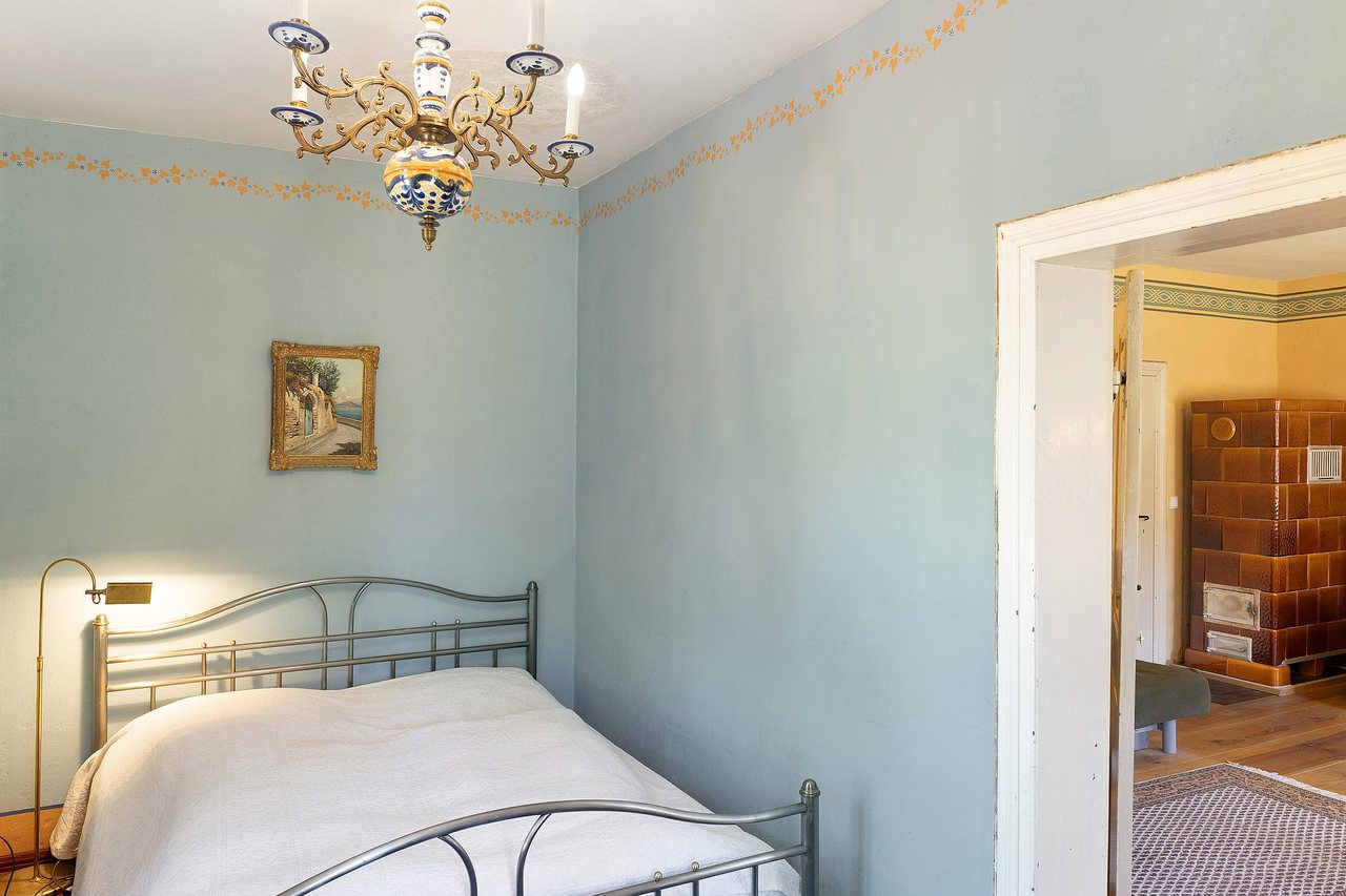 Schlafzimmer mit Doppelbett, Ferienwohnung am Roten Schloss in Baruth/Mark, Brandenburg