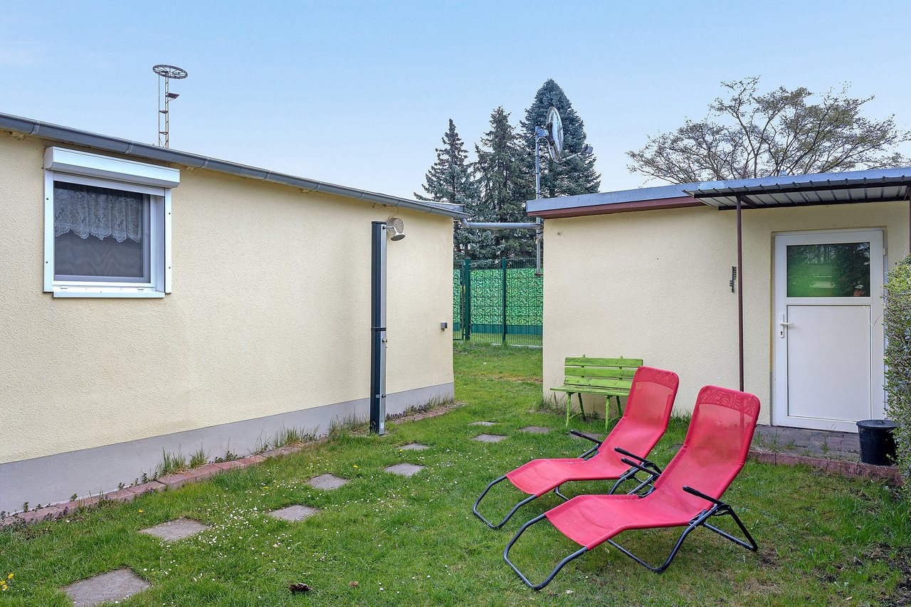 Ferienhaus mit Garten und Liegestühlen, Ferienhaus Am Schwielochsee 1 in Schwielochsee, Brandenburg