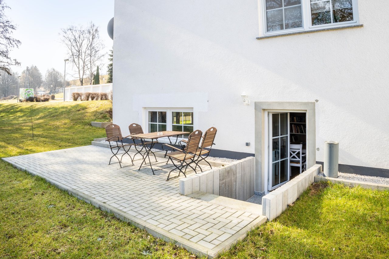 Wohnhaus mit Terrasse und Garten, Haus am Eschenbach in Föritztal OT Neuhaus-Schierschnitz, Thüringen